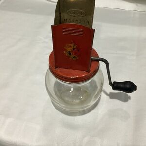 Vintage Uniform Nutmeat Chopper, pre-owned 1950s.